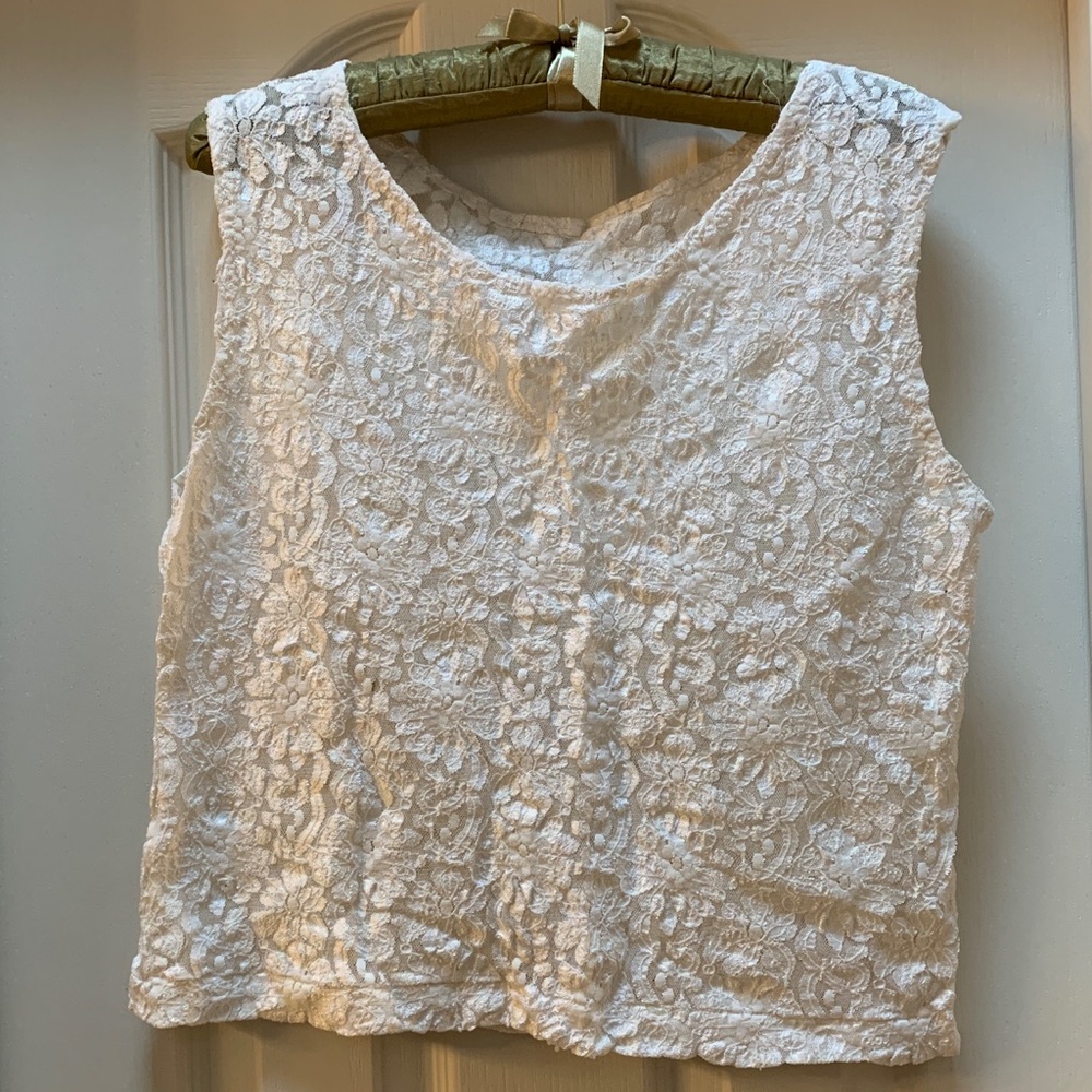 Cinema Etoile Lace Cropped Tank